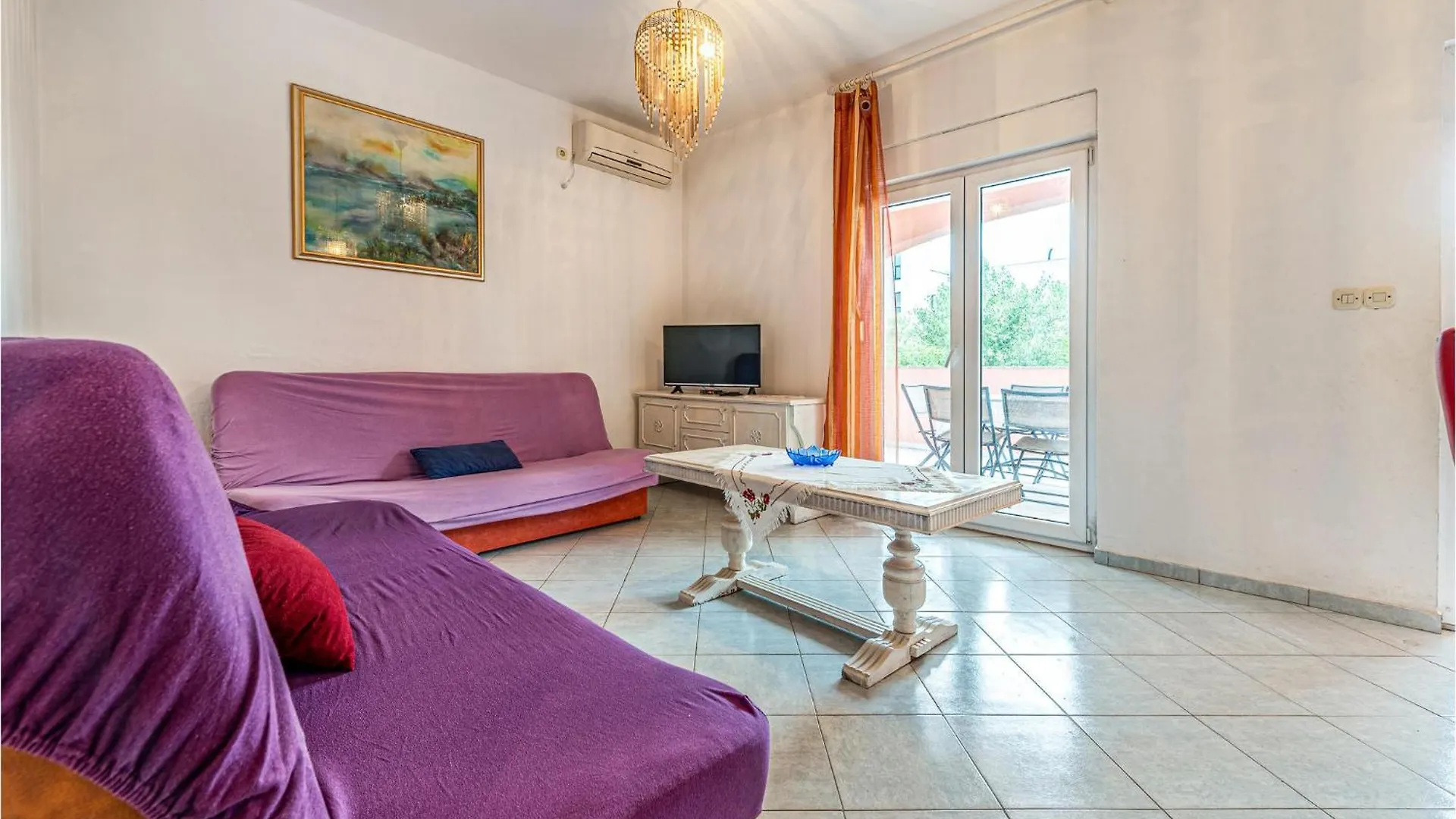 Cozy Apartment In Vir With Kitchen 0*,
